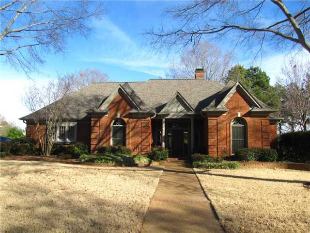 2682 Dibrell Trail Dr, Collierville, TN 38017 photo 1