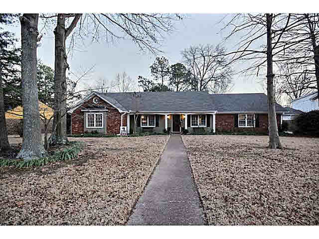 125 E Powell Rd, Collierville, TN 38017 photo 1