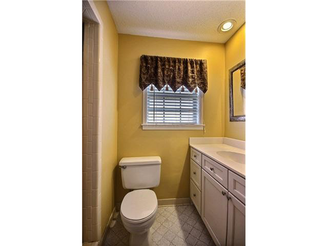 125 E Powell Rd, Collierville, TN 38017 photo 9