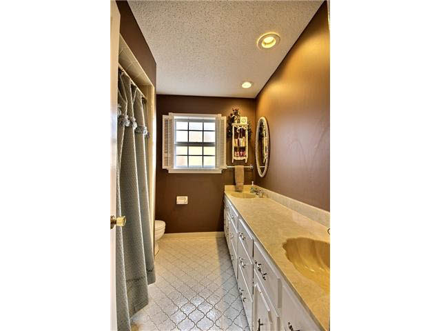 125 E Powell Rd, Collierville, TN 38017 photo 12