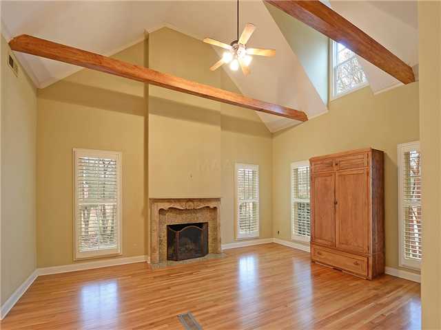 310 E Cherry Cir, Memphis, TN 38117 photo 7
