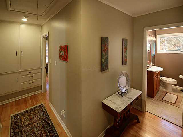 4232 Barfield Rd, Memphis, TN 38117 photo 9