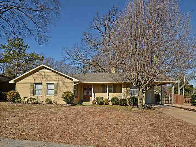 4232 Barfield Rd, Memphis, TN 38117 photo 1