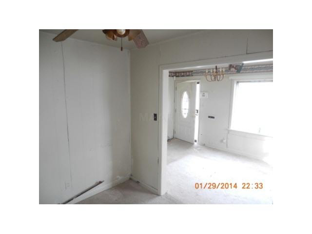 39 Fields Ave, Memphis, TN 38109 photo 3