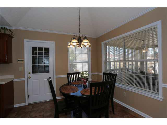 7909 Stephanie Cv, Bartlett, TN 38133 photo 8