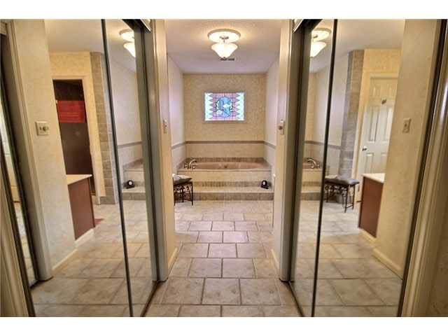1037 Winleaf Dr, Collierville, TN 38017 photo 9