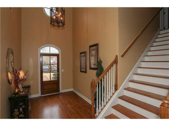 1981 Brooks Bluff Cv, Collierville, TN 38017 photo 2