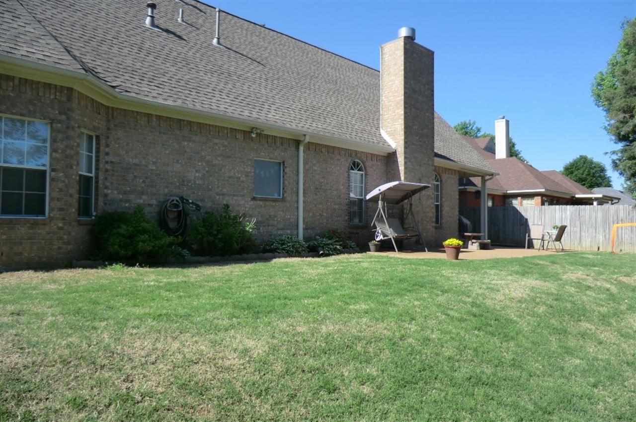 6704 Booth Forrest Dr, Bartlett, TN 38135 photo 3