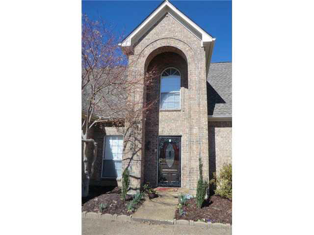 6704 Booth Forrest Dr, Bartlett, TN 38135 photo 2