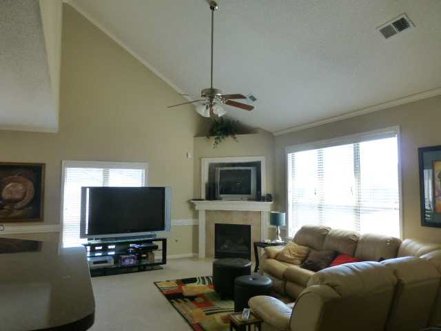 7901 Deerstone Dr, Bartlett, TN 38135 photo 5