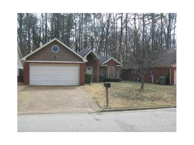 2644 Bay Pointe Cir E, Memphis, TN 38128 photo 1