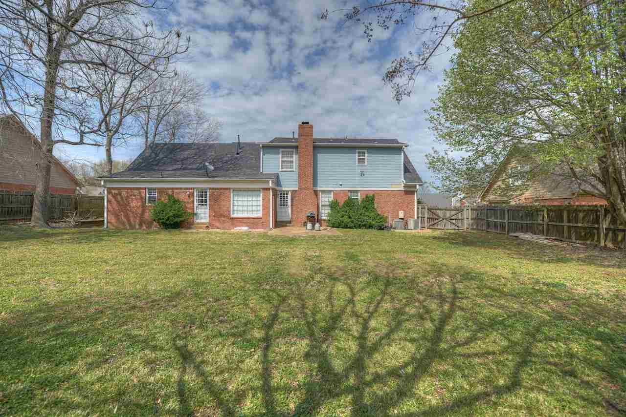 451 Pine Grove Dr, Collierville, TN 38017 photo 1