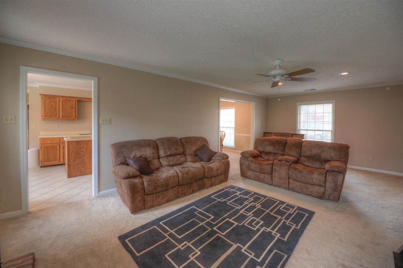 451 Pine Grove Dr, Collierville, TN 38017 photo 5