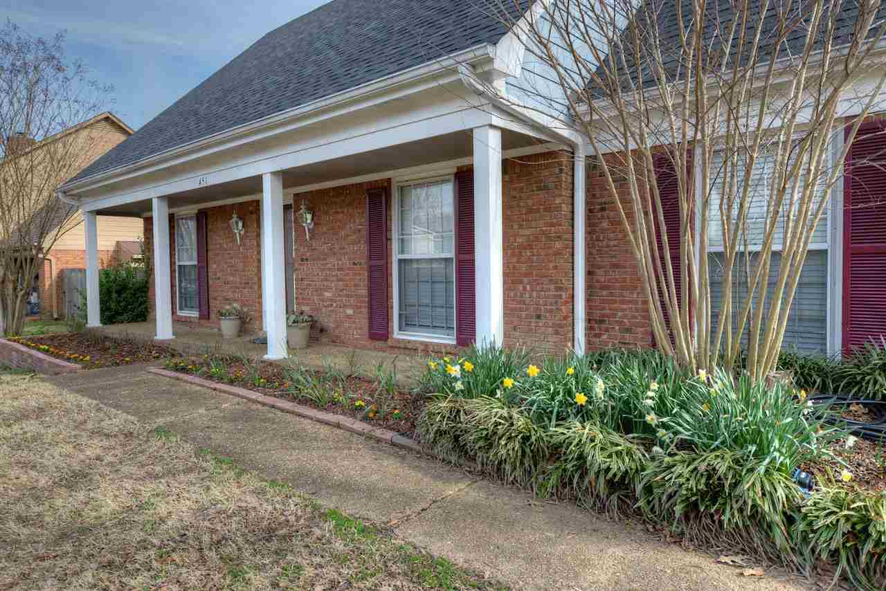 451 Pine Grove Dr, Collierville, TN 38017 photo 2