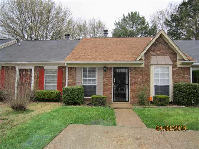 2814 E Hickory Blf, Memphis, TN 38128 photo 1