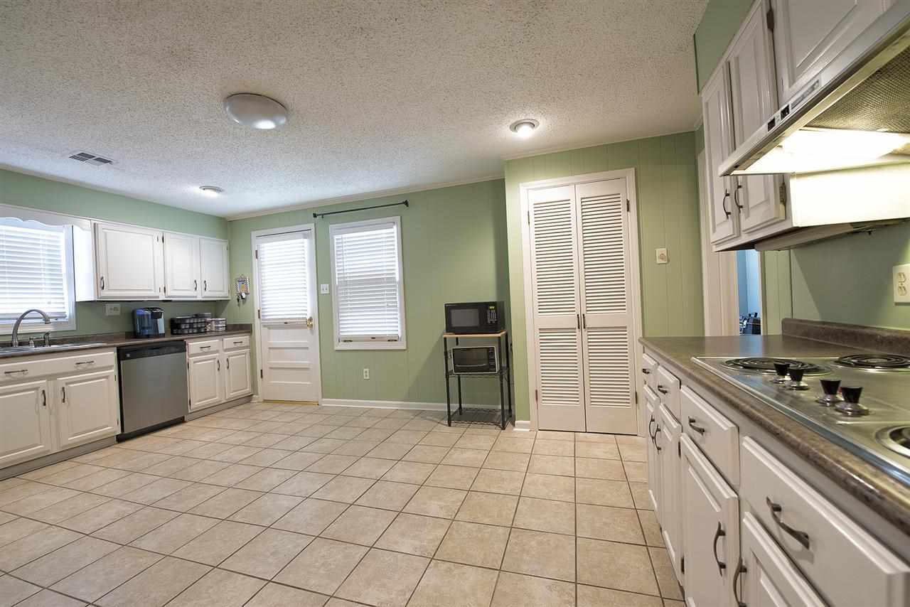 5013 Dee Rd, Memphis, TN 38117 photo 3