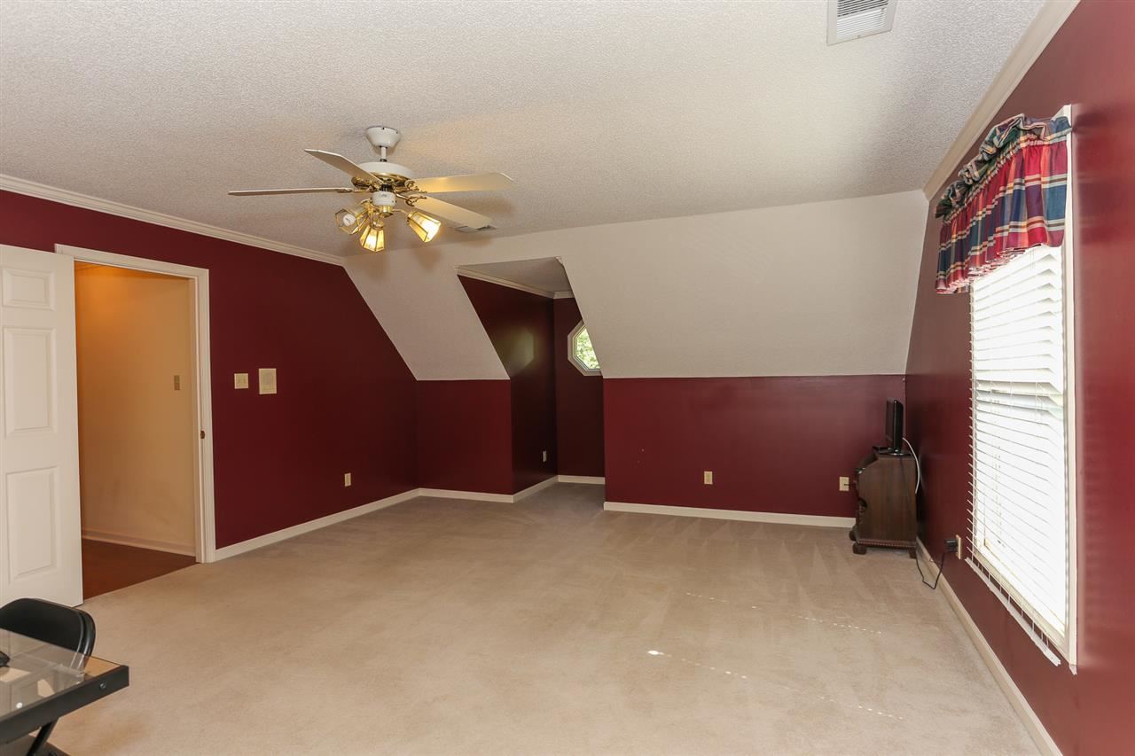 10285 Eagleton Nest Cv, Collierville, TN 38017 photo 13