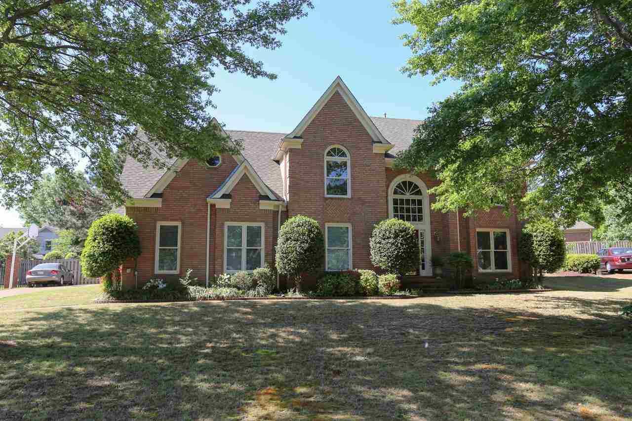 10285 Eagleton Nest Cv, Collierville, TN 38017 photo 1