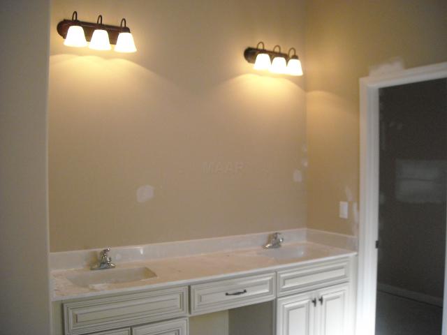 8776 Brunswick Forest Dr, Bartlett, TN 38133 photo 9