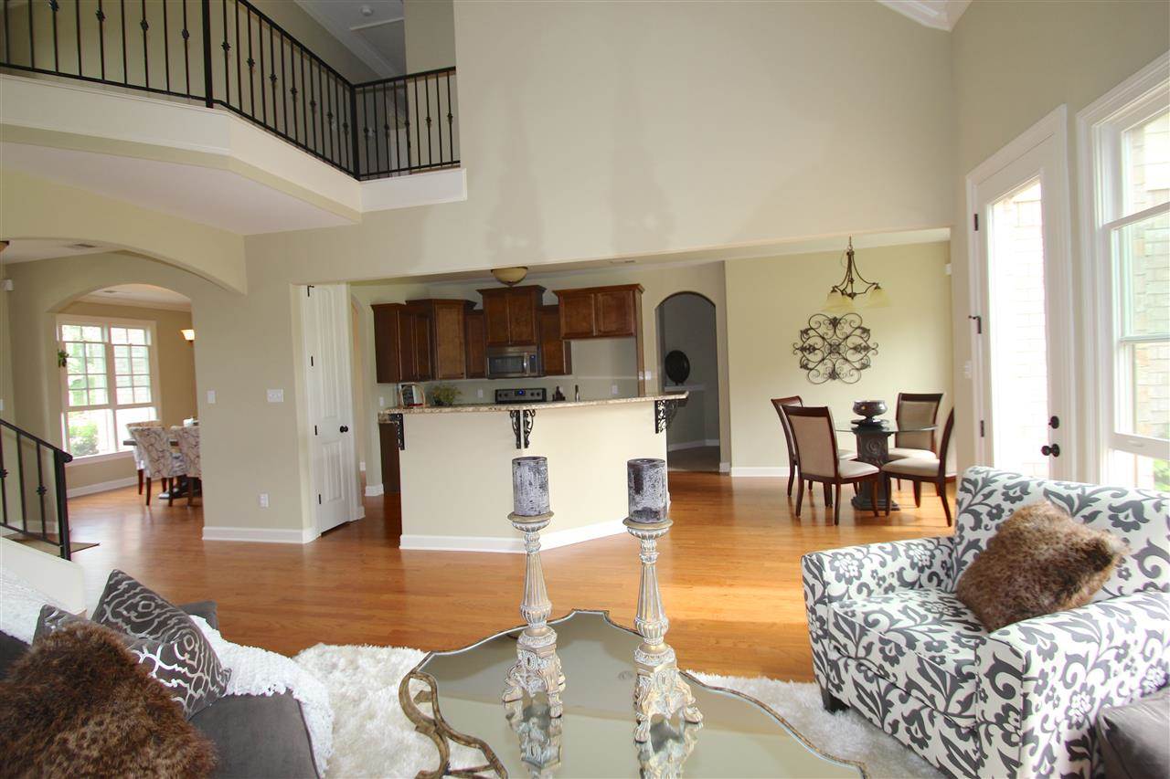 783 Six Oaks Ln, Collierville, TN 38017 photo 9