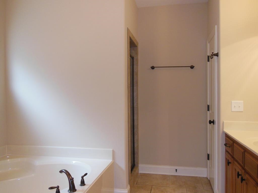 1383 Raindrop Dr, Collierville, TN 38017 photo 9