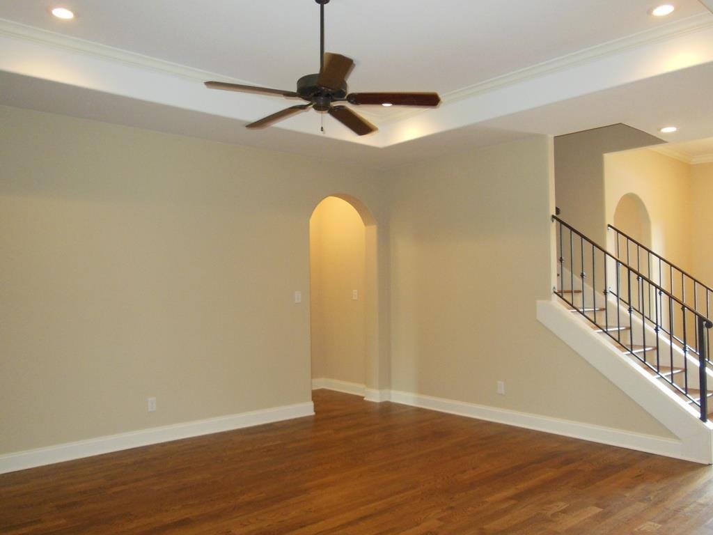 1383 Raindrop Dr, Collierville, TN 38017 photo 3