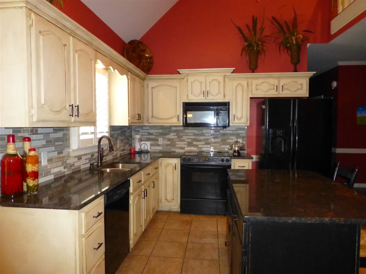 490 Foxberry Cv, Collierville, TN 38017 photo 3