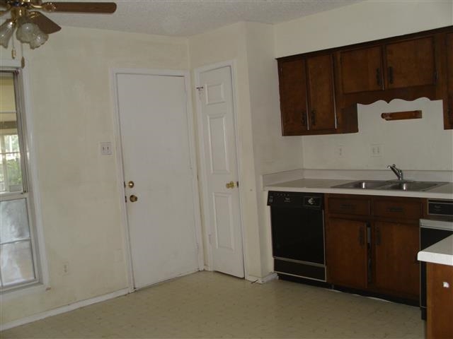 2786 E Hickory Blf, Memphis, TN 38128 photo 3
