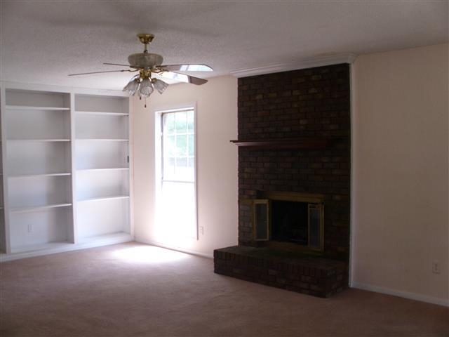 2786 E Hickory Blf, Memphis, TN 38128 photo 2