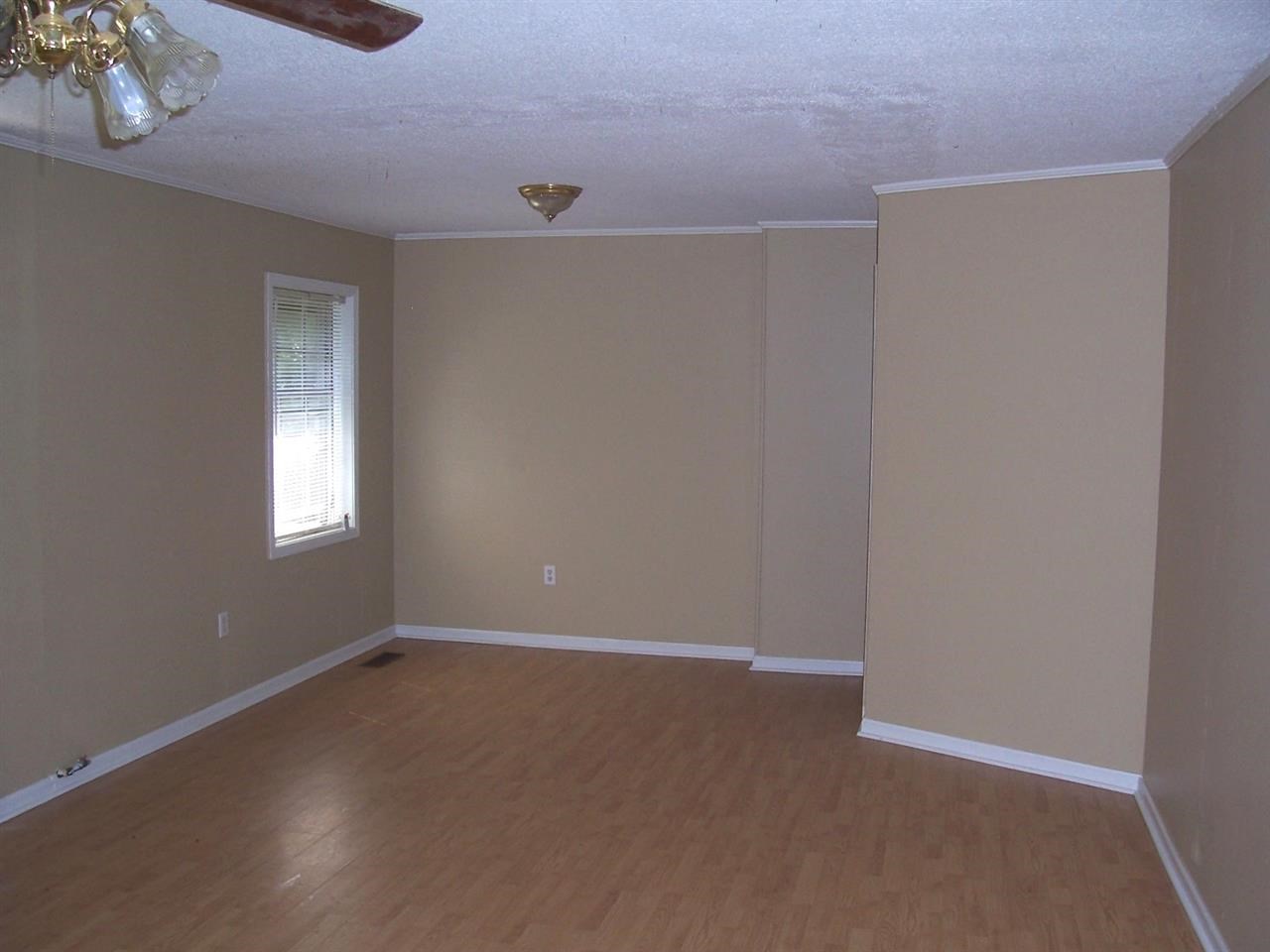150 Mitchell St, Selmer, TN 38375 photo 3