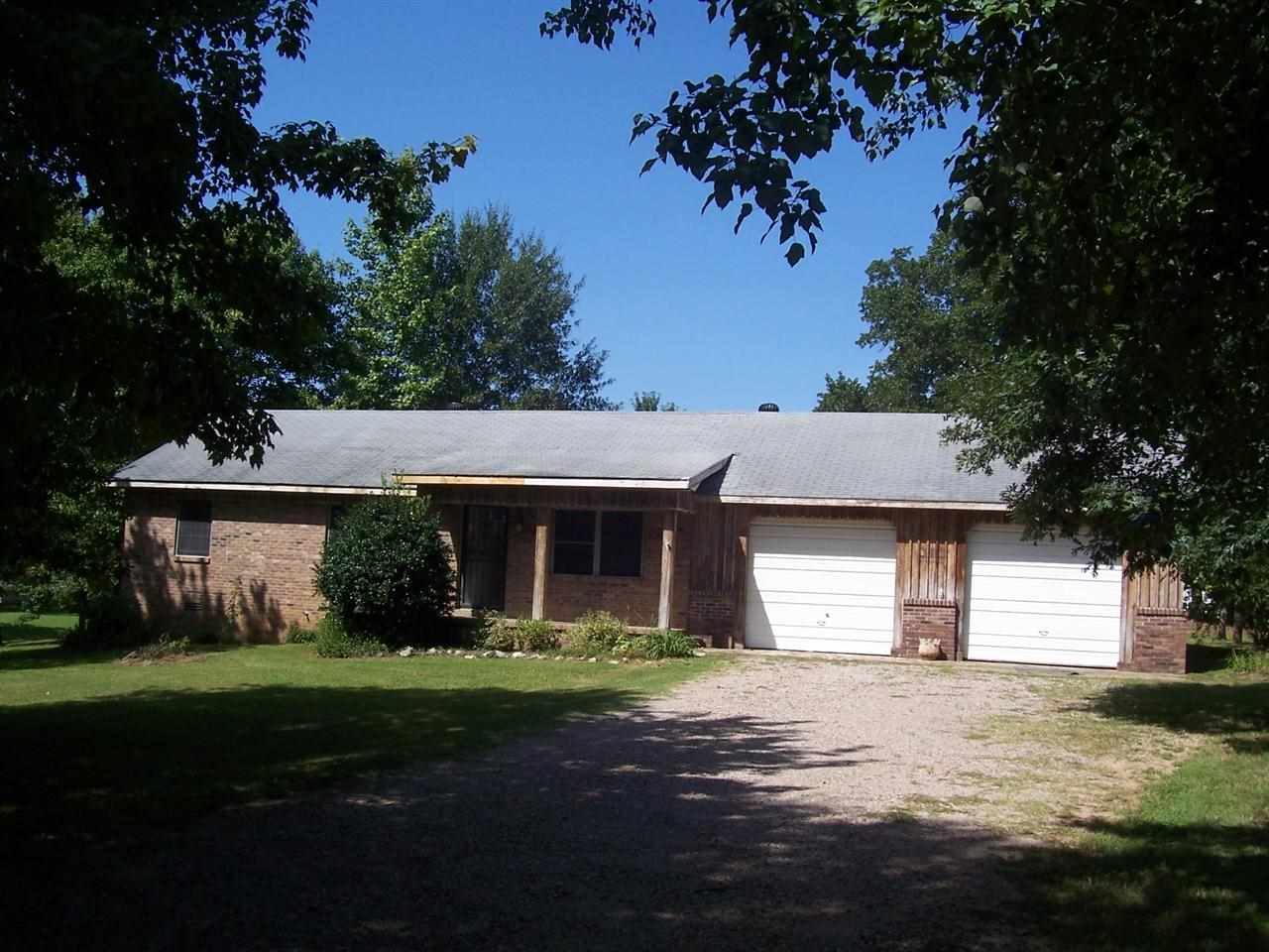 150 Mitchell St, Selmer, TN 38375 photo 1