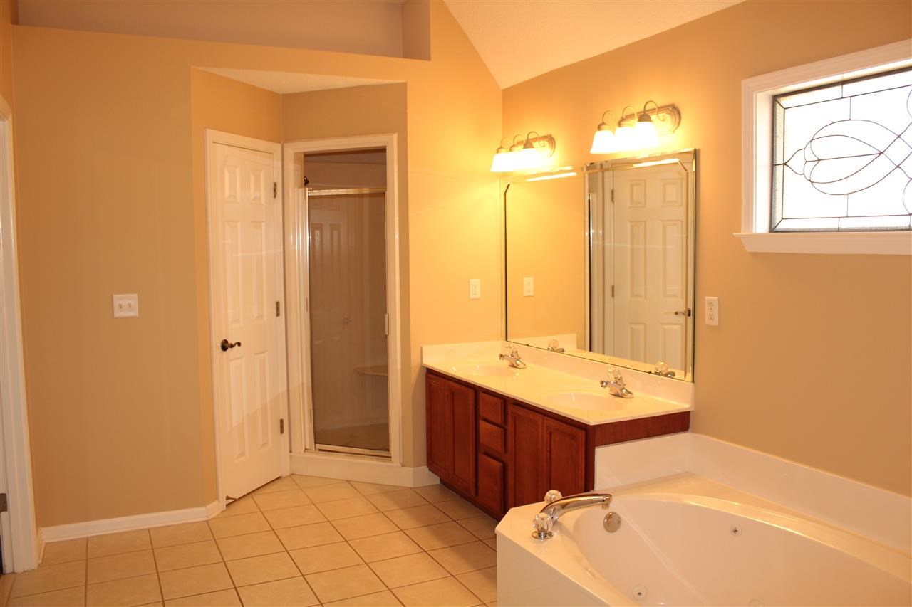 9293 Breakstone, Collierville, TN 38017 photo 12