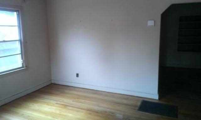 39 E Mckellar Ave, Memphis, TN 38109 photo 3