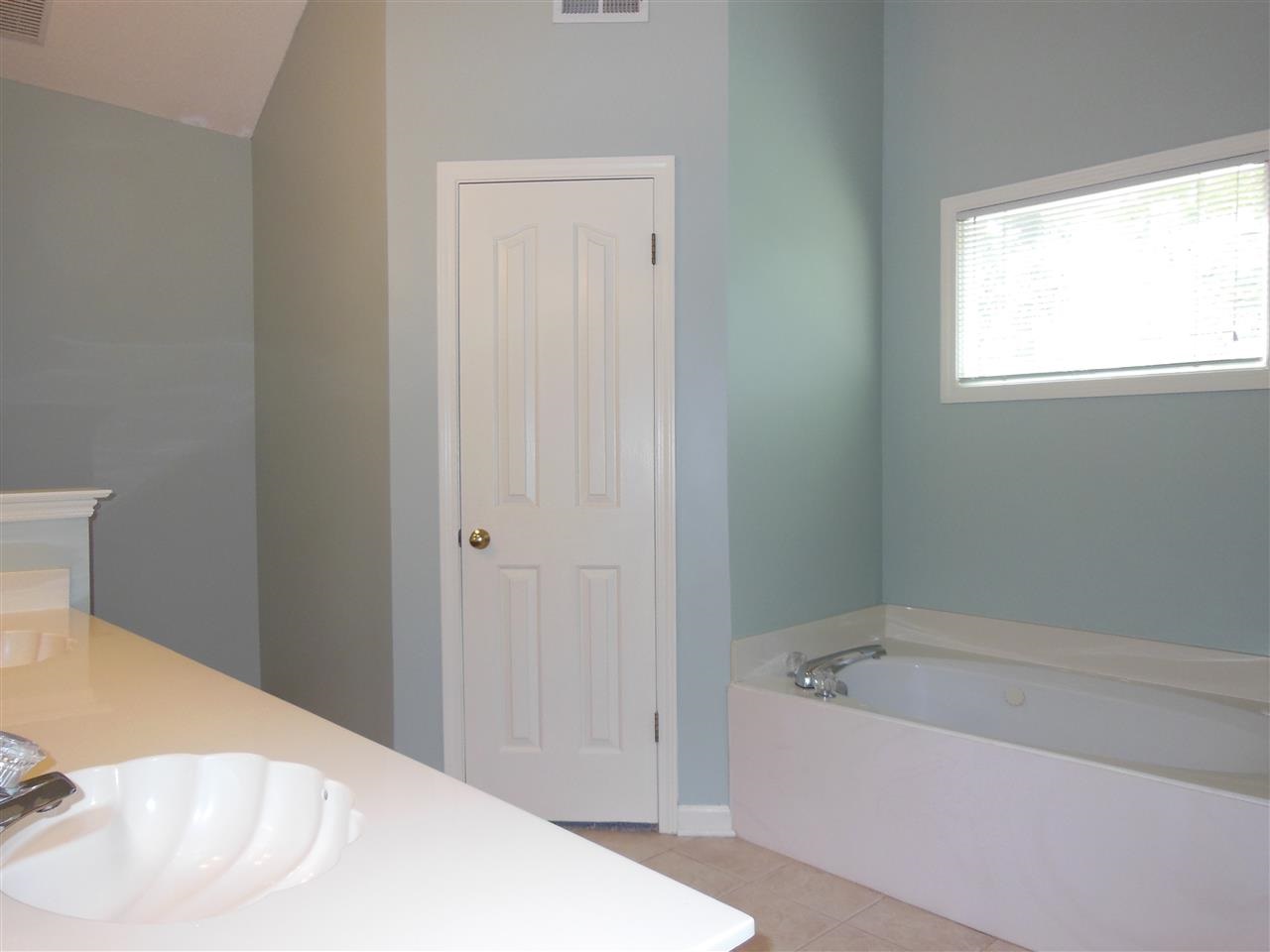 433 Old Oak Ln, Collierville, TN 38017 photo 9