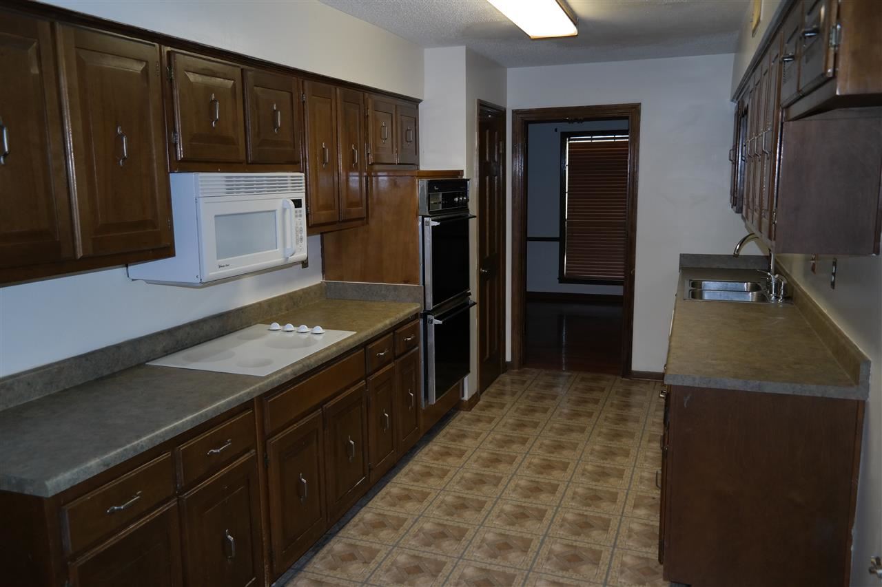 3040 Beechrun Dr, Memphis, TN 38128 photo 23