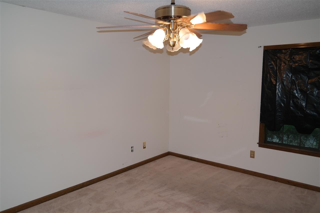 3040 Beechrun Dr, Memphis, TN 38128 photo 11