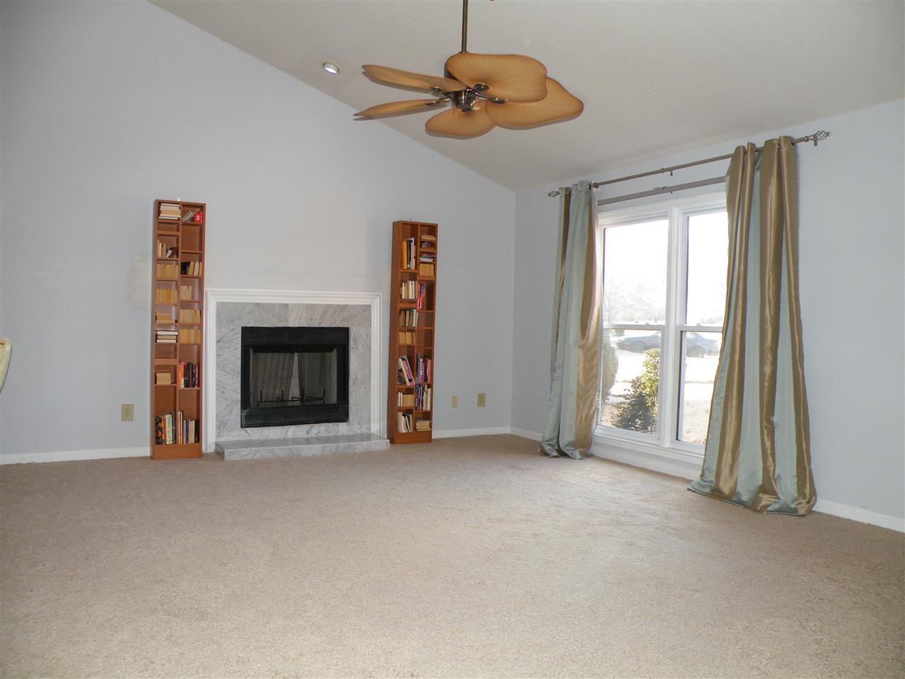 2624 Bay Pointe Cir E, Memphis, TN 38128 photo 3