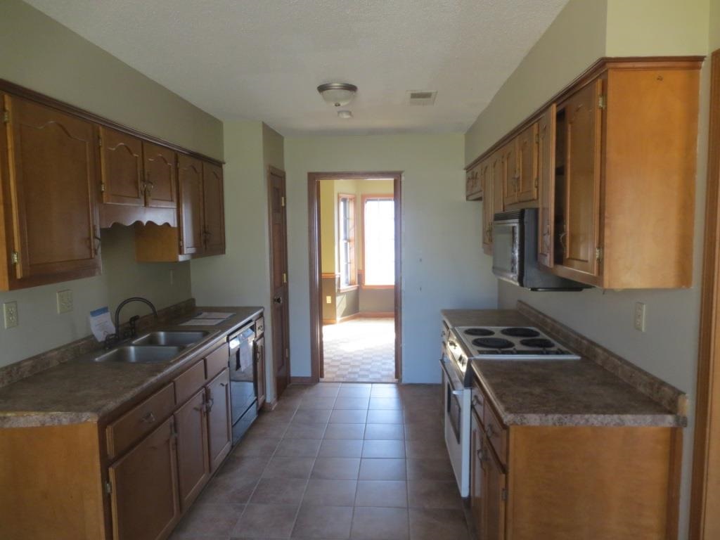 4649 Wicklow Dr, Memphis, TN 38141 photo 5