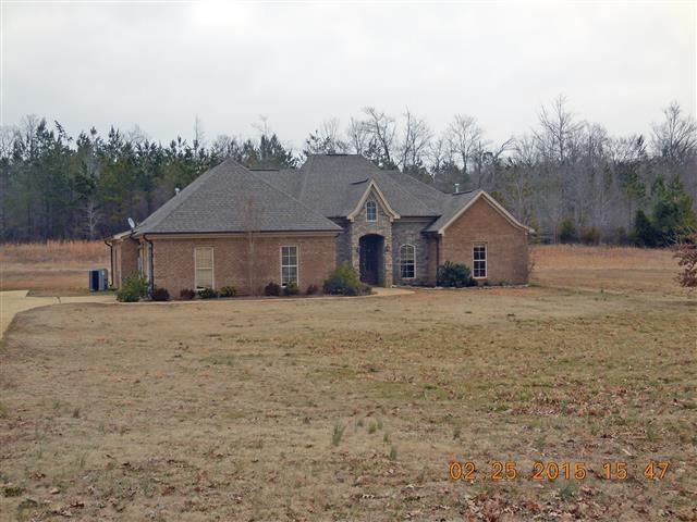 1304 Pine Lk, Corinth, MS 38834 photo 1