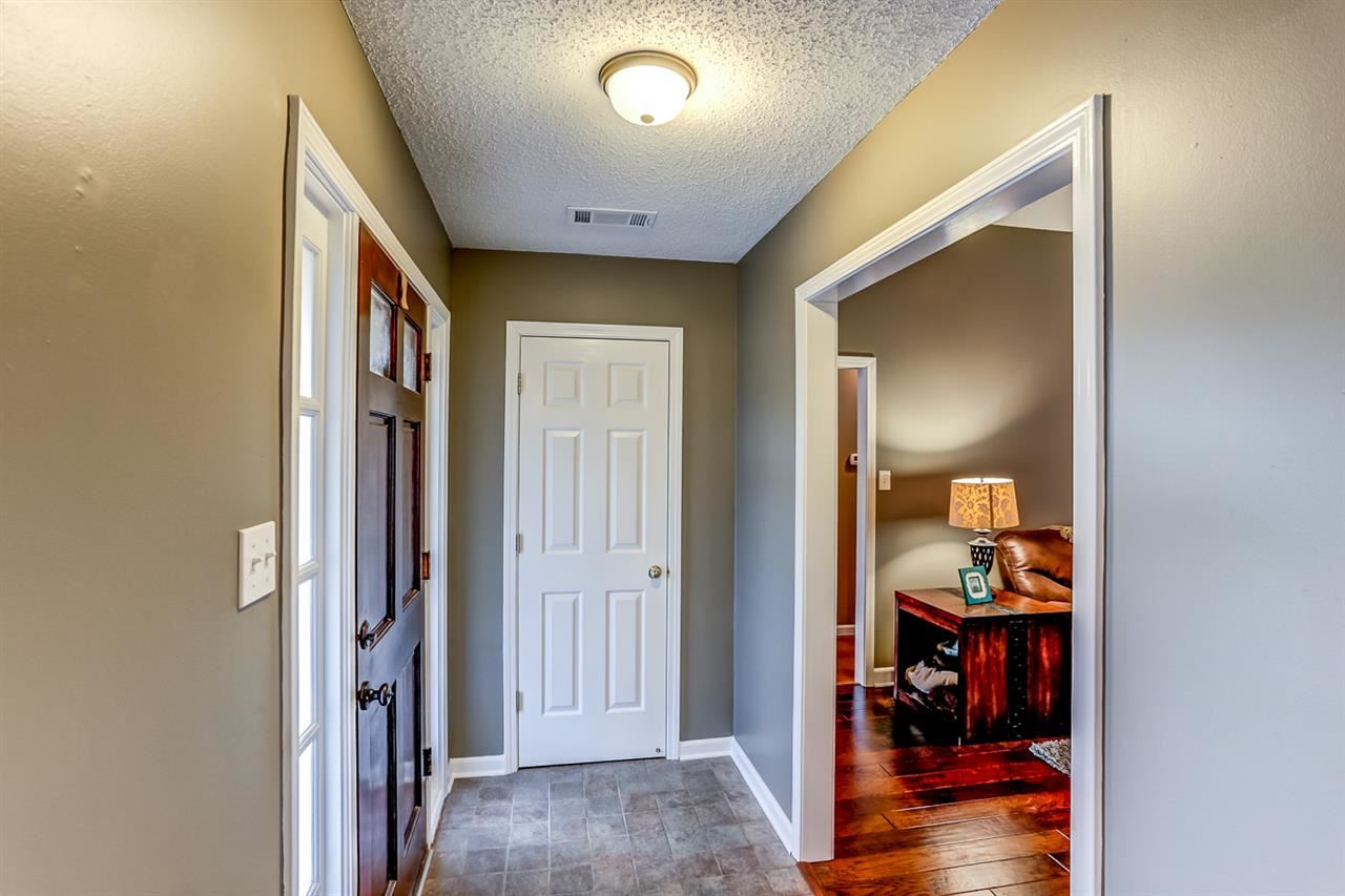 6632 Dawnhill Rd, Bartlett, TN 38135 photo 2