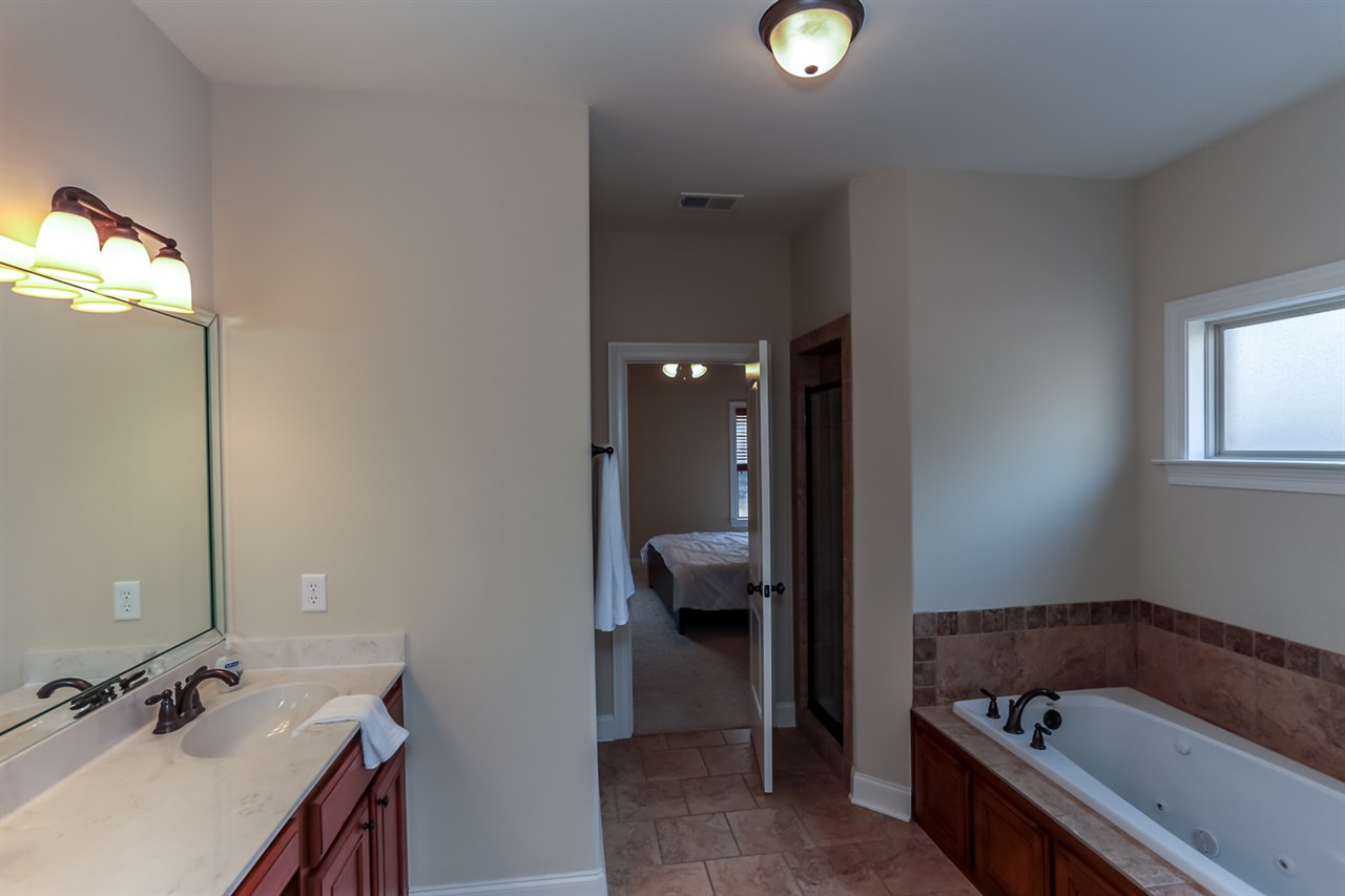 1276 Raindrop Dr, Collierville, TN 38017 photo 14