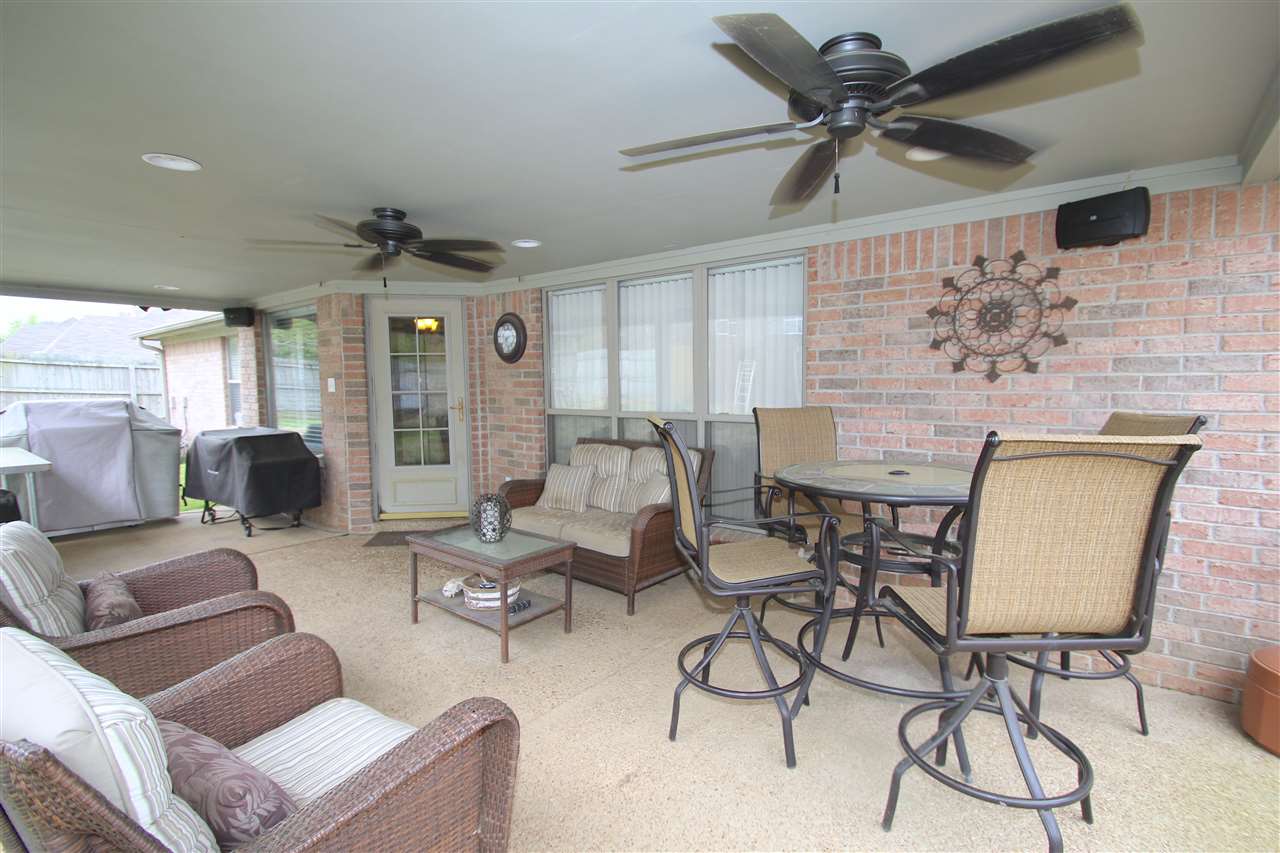 3494 Wolf Shadow Ln, Bartlett, TN 38133 photo 2