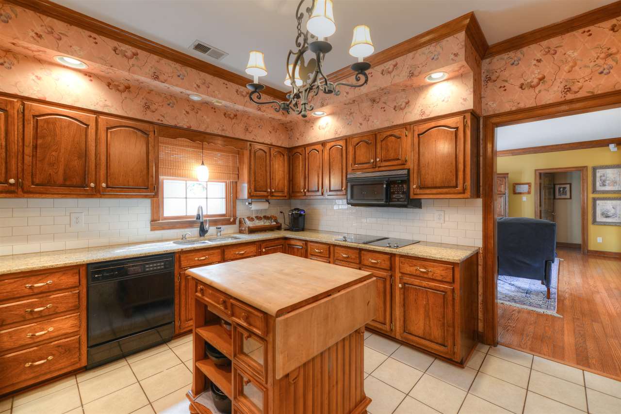 3540 Davieshire Dr, Bartlett, TN 38133 photo 9