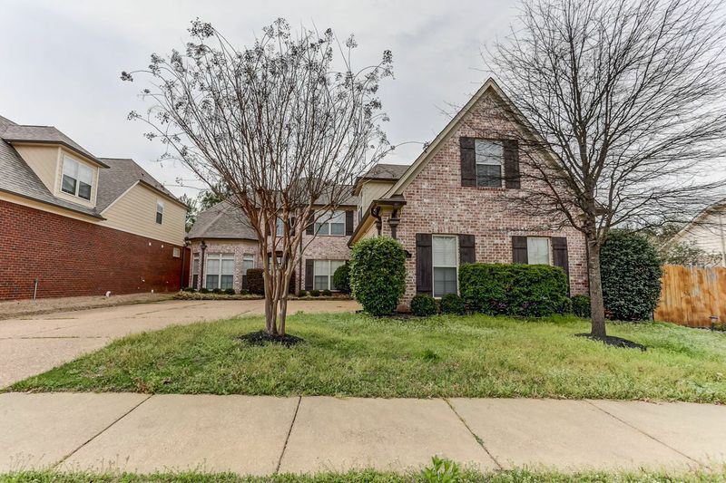 133 E Porter Run Dr, Collierville, TN 38017 photo 2