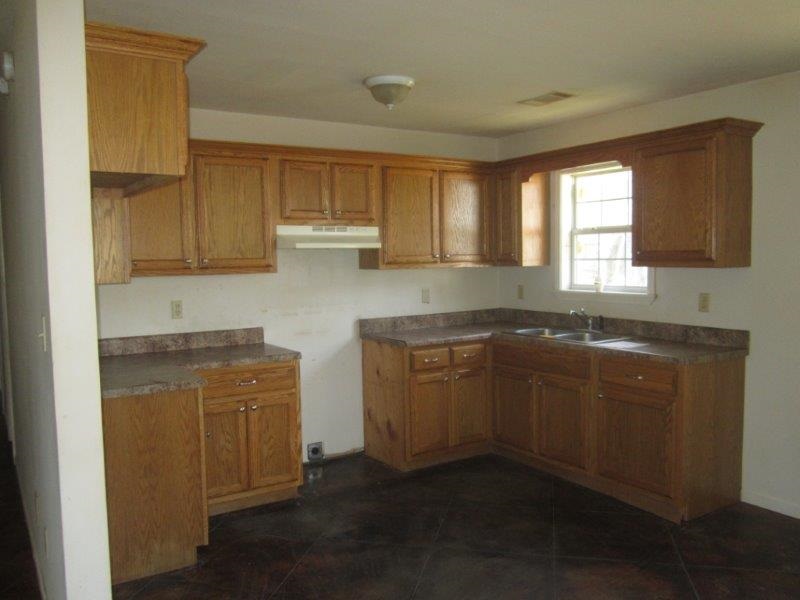 231 E Mcfarlin Ave, Henning, TN 38041 photo 3