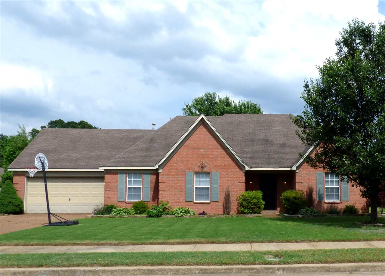 2974 Lauren Dr, Bartlett, TN 38133 photo 1