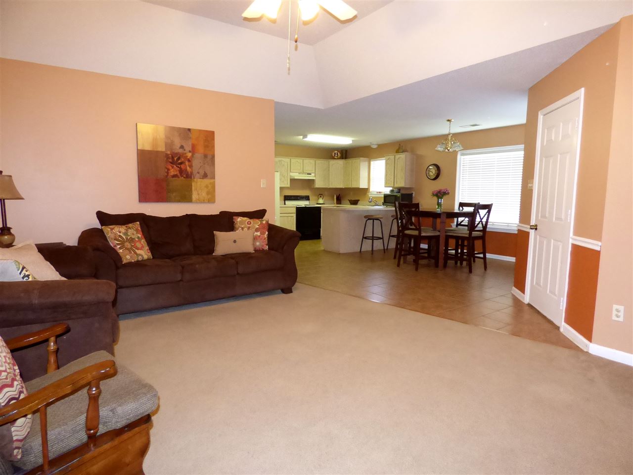 2974 Lauren Dr, Bartlett, TN 38133 photo 4