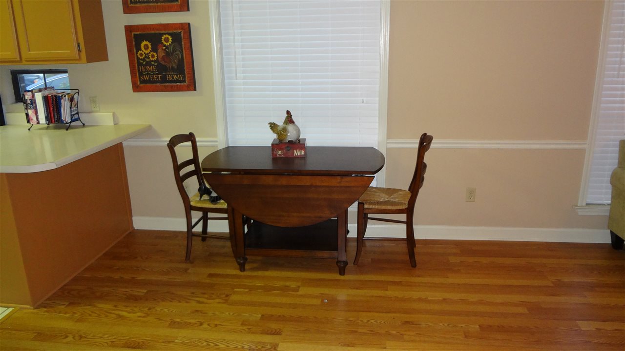 5430 Pine Oak Ln, Bartlett, TN 38135 photo 6