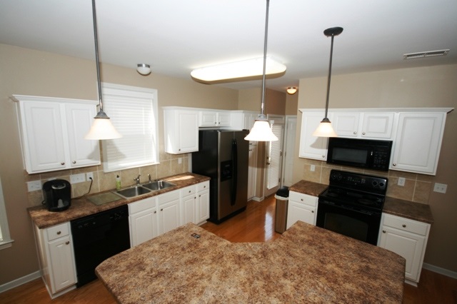1379 Down River Dr, Memphis, TN 38103 photo 24