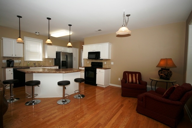 1379 Down River Dr, Memphis, TN 38103 photo 4